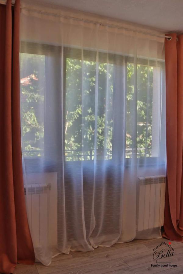 Bella Family Guest House ساباريفا بانيا المظهر الخارجي الصورة