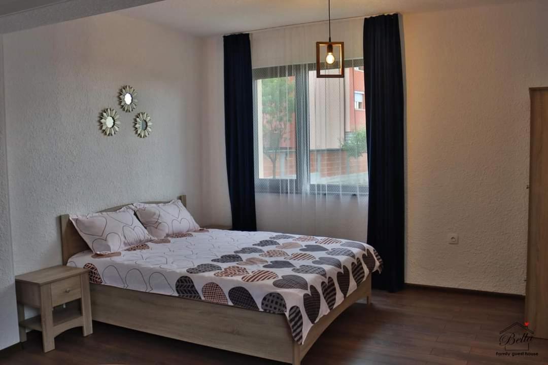 Bella Family Guest House ساباريفا بانيا المظهر الخارجي الصورة