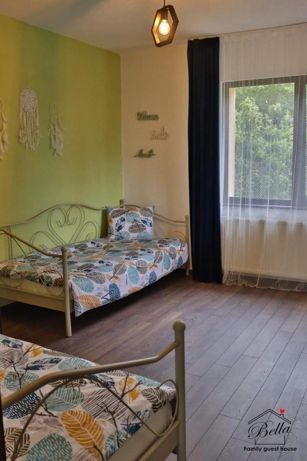 Bella Family Guest House ساباريفا بانيا المظهر الخارجي الصورة
