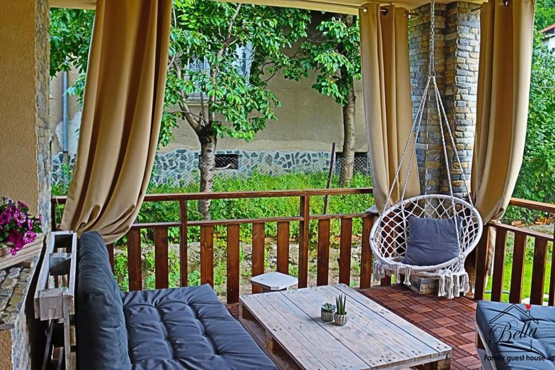 Bella Family Guest House ساباريفا بانيا المظهر الخارجي الصورة