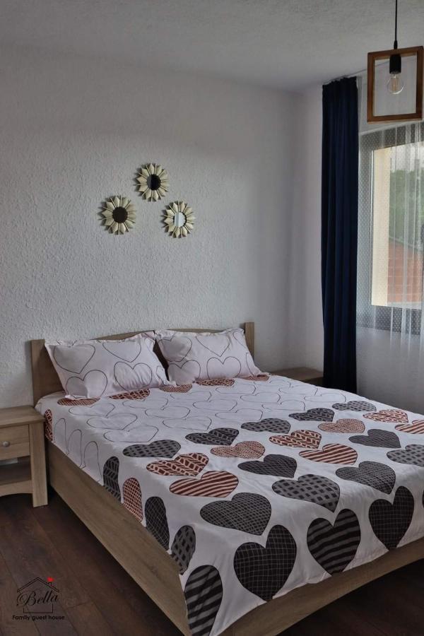 Bella Family Guest House ساباريفا بانيا المظهر الخارجي الصورة